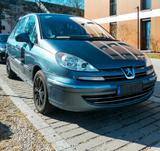Peugeot 807 Style HDi FAP 135 Style - Peugeot 807 mit Diesel-Antrieb: mit Navigationssystem