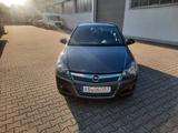 Opel Astra 1.6 Ecotec Edition 85kW/Tüv Neu - Opel Astra mit Benzin-Antrieb: Limousine, 1.8