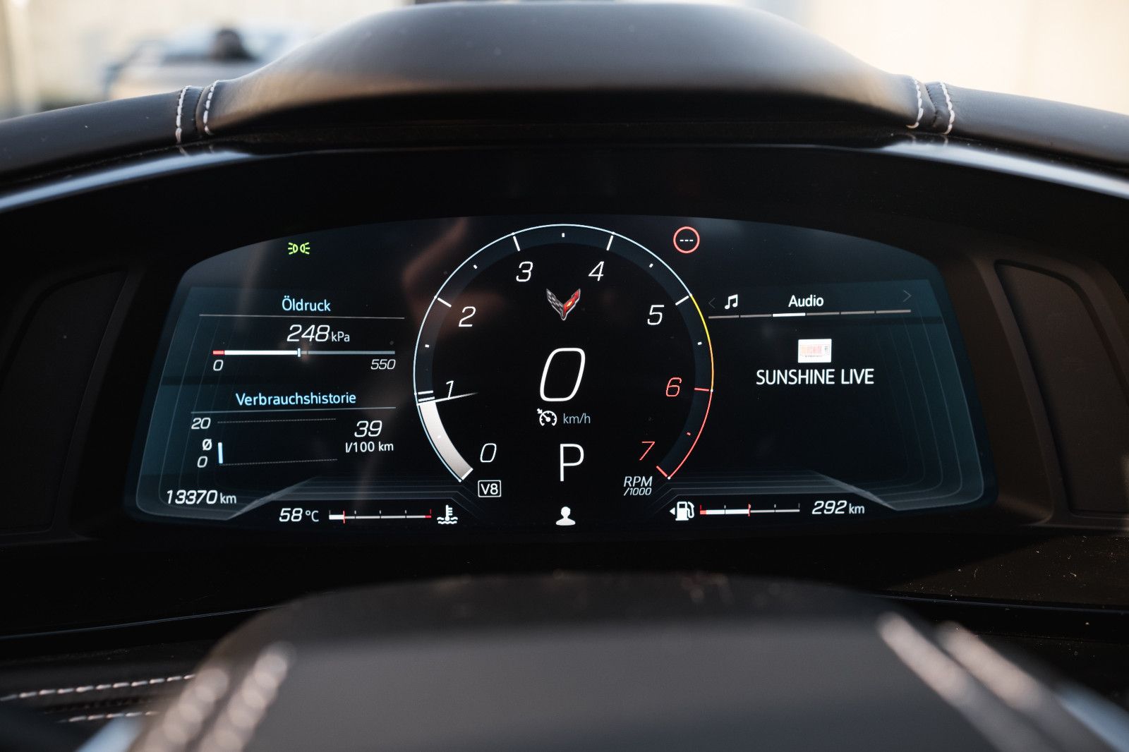 Fahrzeugabbildung Corvette C8 Convertible-Carbon package-BOSE-Lift-System