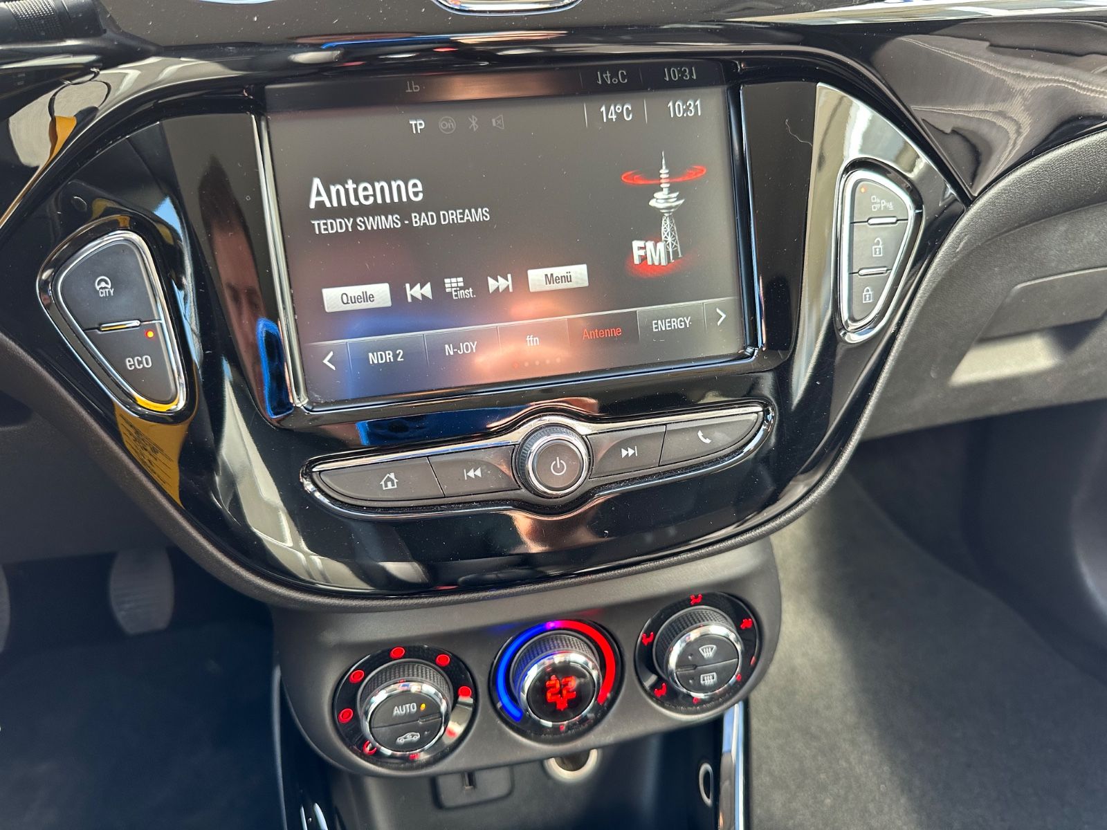 Fahrzeugabbildung Opel Adam 1.4 Slam Sport/IntelliLink/Parkpilot/Totwnk