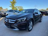 Mercedes-Benz GLA 200,Volled.,Pano.,S-Dach,Navi,el.Heckkl.,TOP - Mercedes-Benz GLA 200 Gebrauchtwagen in Stuttgart