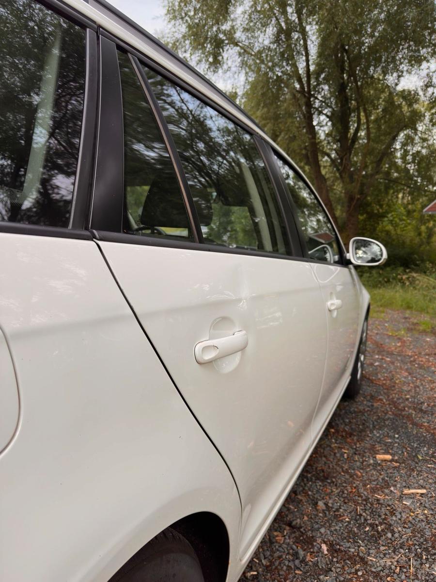 Volkswagen Golf 2011 — photo 10