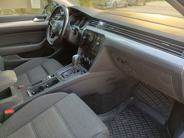 Volkswagen Passat - 6
