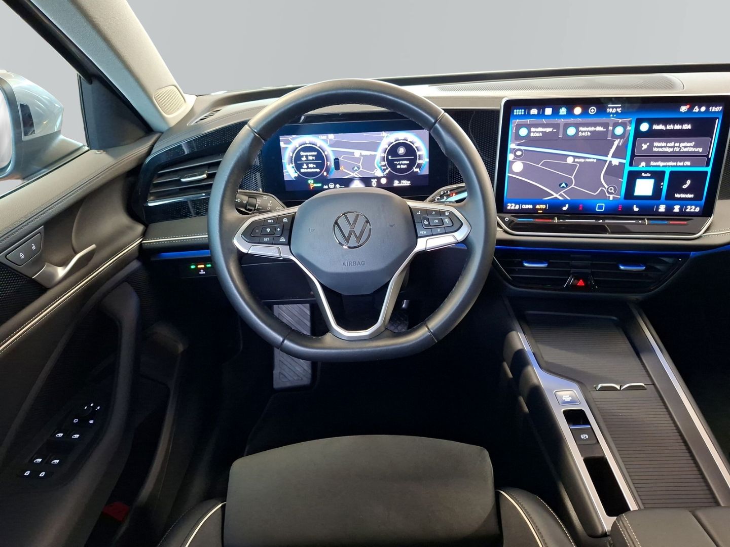 Passat Variant 1.5 eTSI DSG Business *AHK*KAMERA