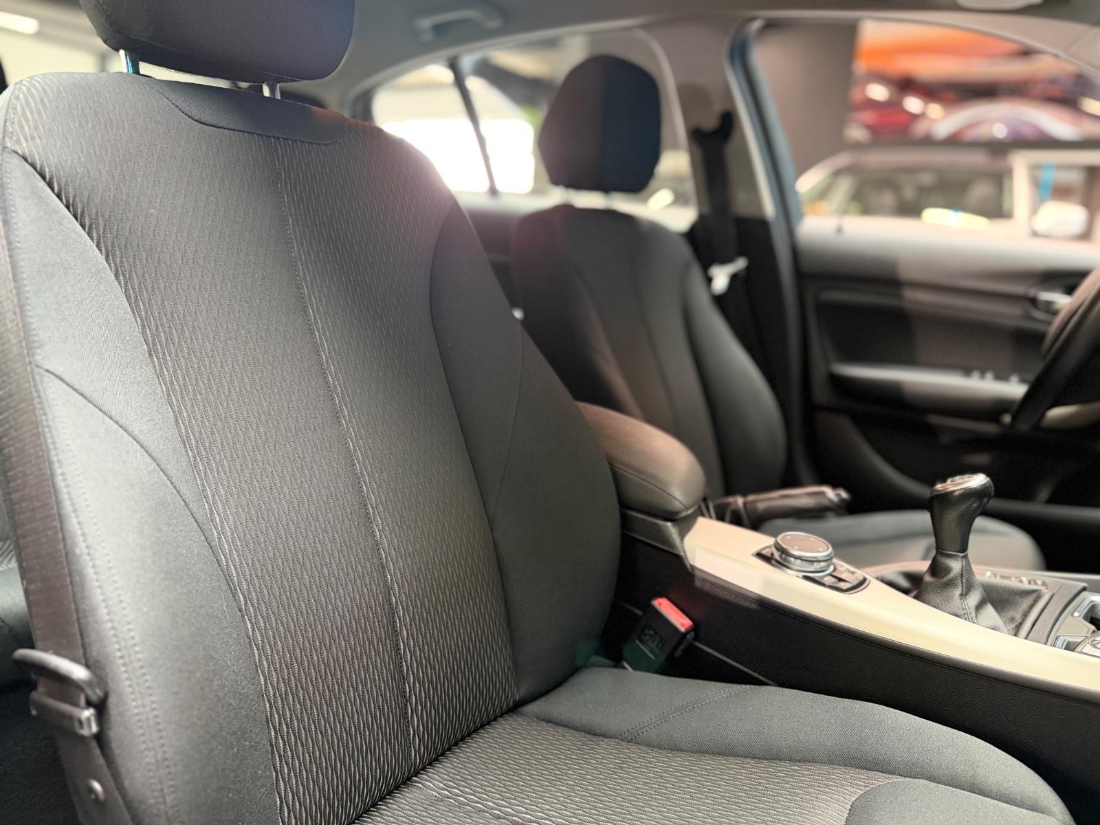 BMW 120 Limo/Xenon/KlimaA/Navi/PDC/BT/Temp.