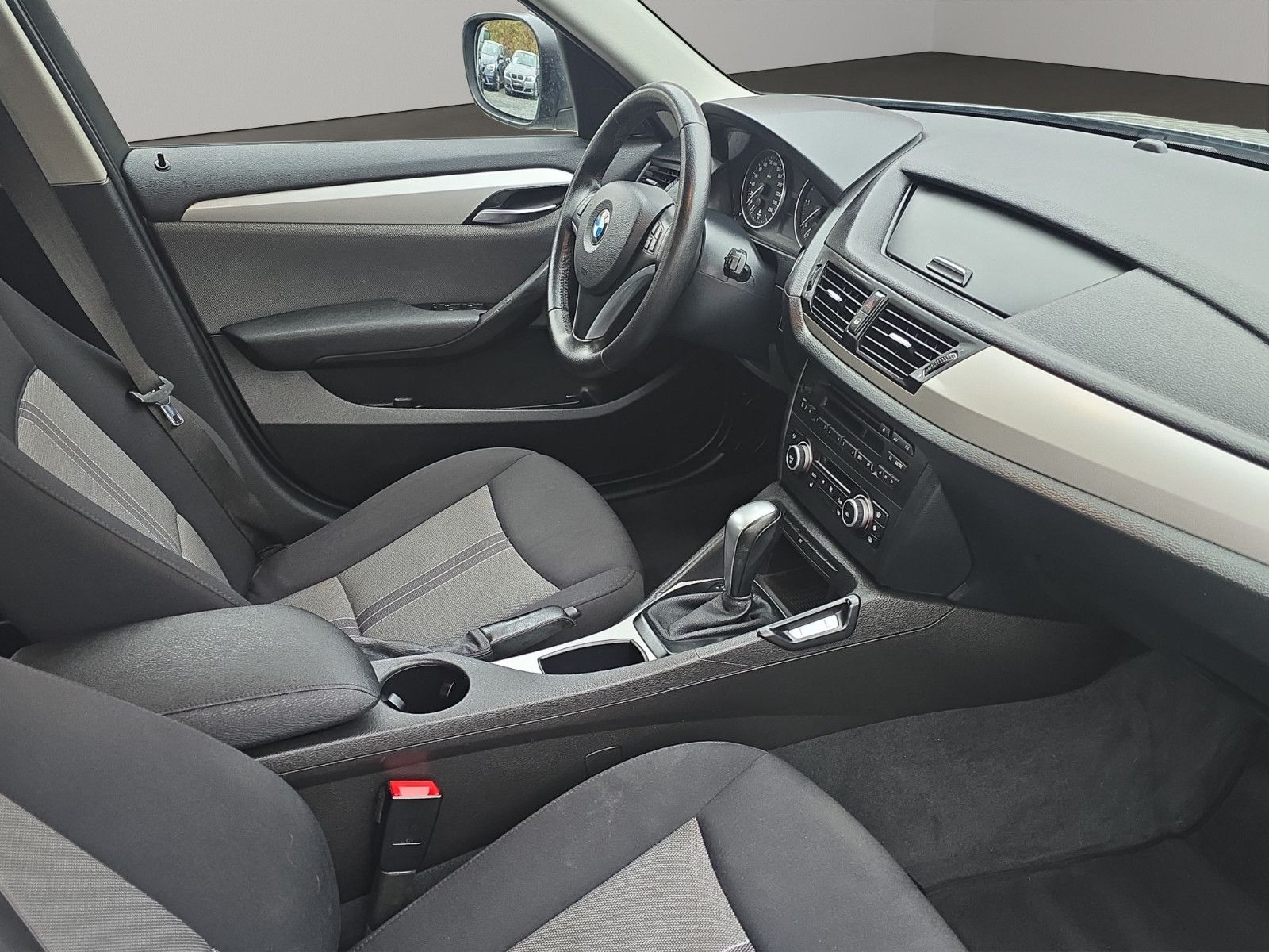 Fahrzeugabbildung BMW X1 20 d sDrive/AUTOMATIK/KLIMA