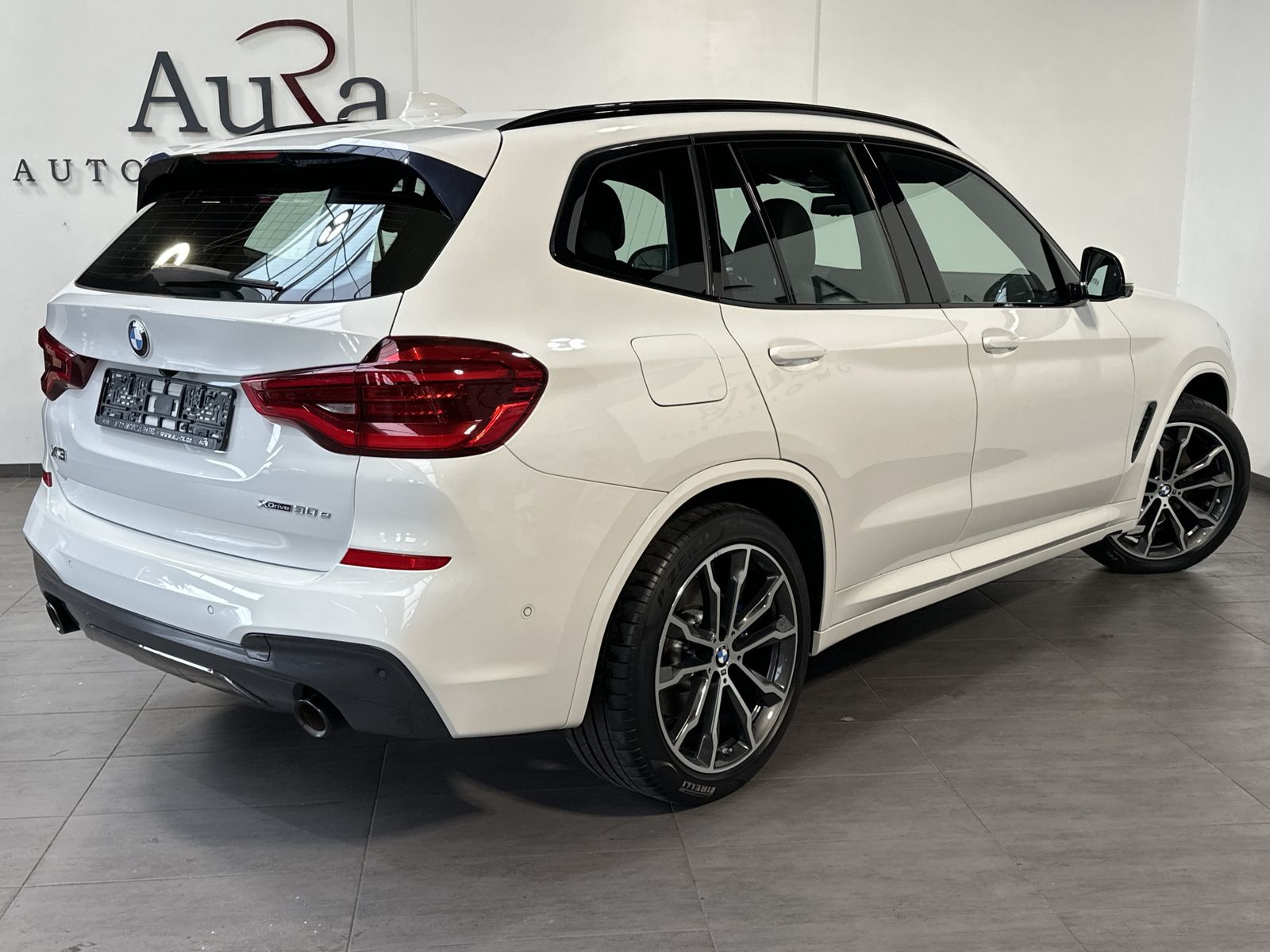 Fahrzeugabbildung BMW X3 xDrive30e M-Sport NAV+LED+ACC+PANO+360°+20ZO