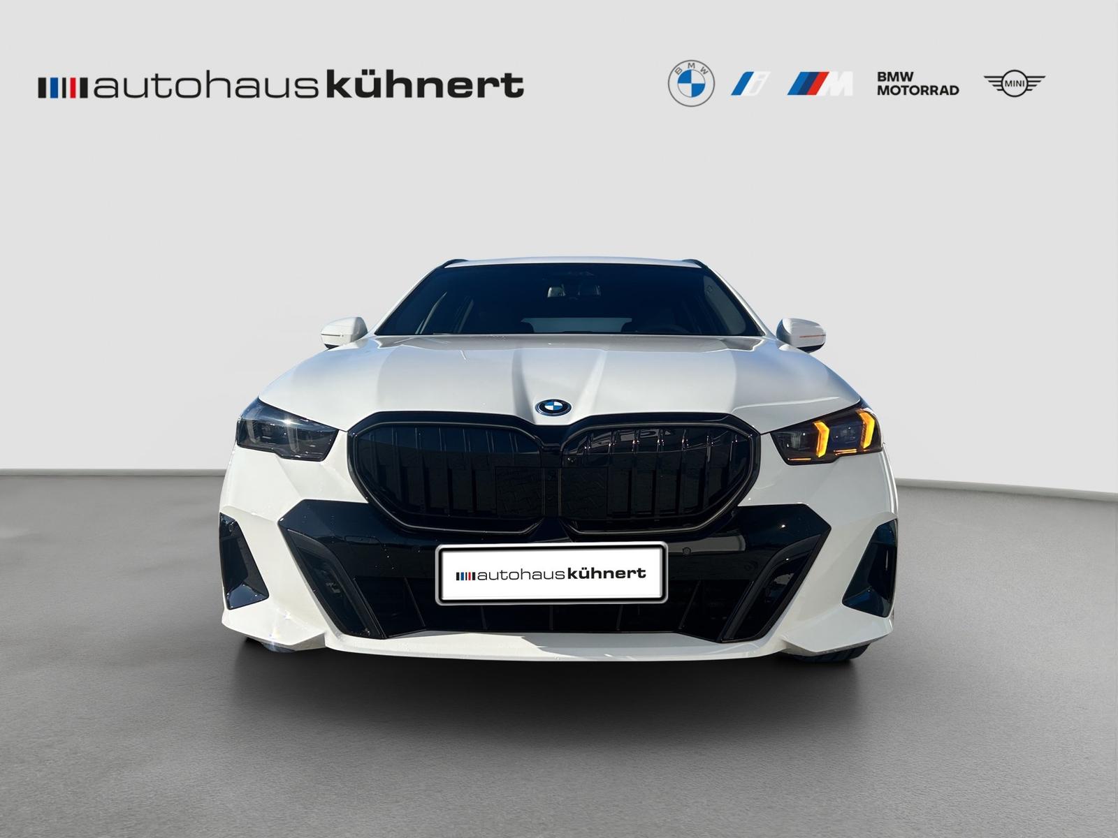 BMW 530e xDrive Touring M-Sport Hybr. UPE 87.380 EUR