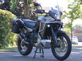 Honda XL 750 Transalp mit viel Zubehör  Erst 3.586 km - HONDA TRANSALP