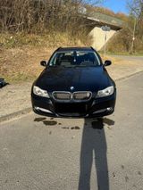 BMW 318i E91 - BMW 318 aus 2010: Kombi, 318i