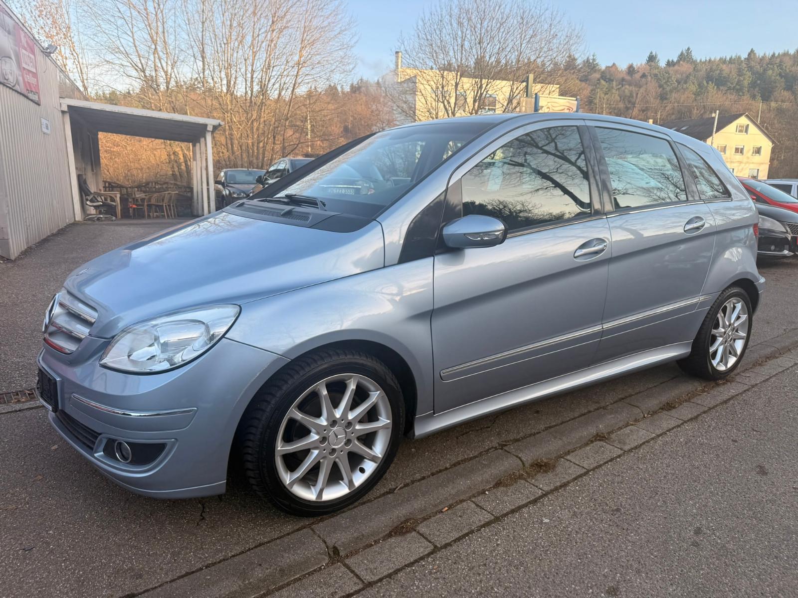 Mercedes-Benz B 170 TÜV NEU SCHECKHEFT AHK