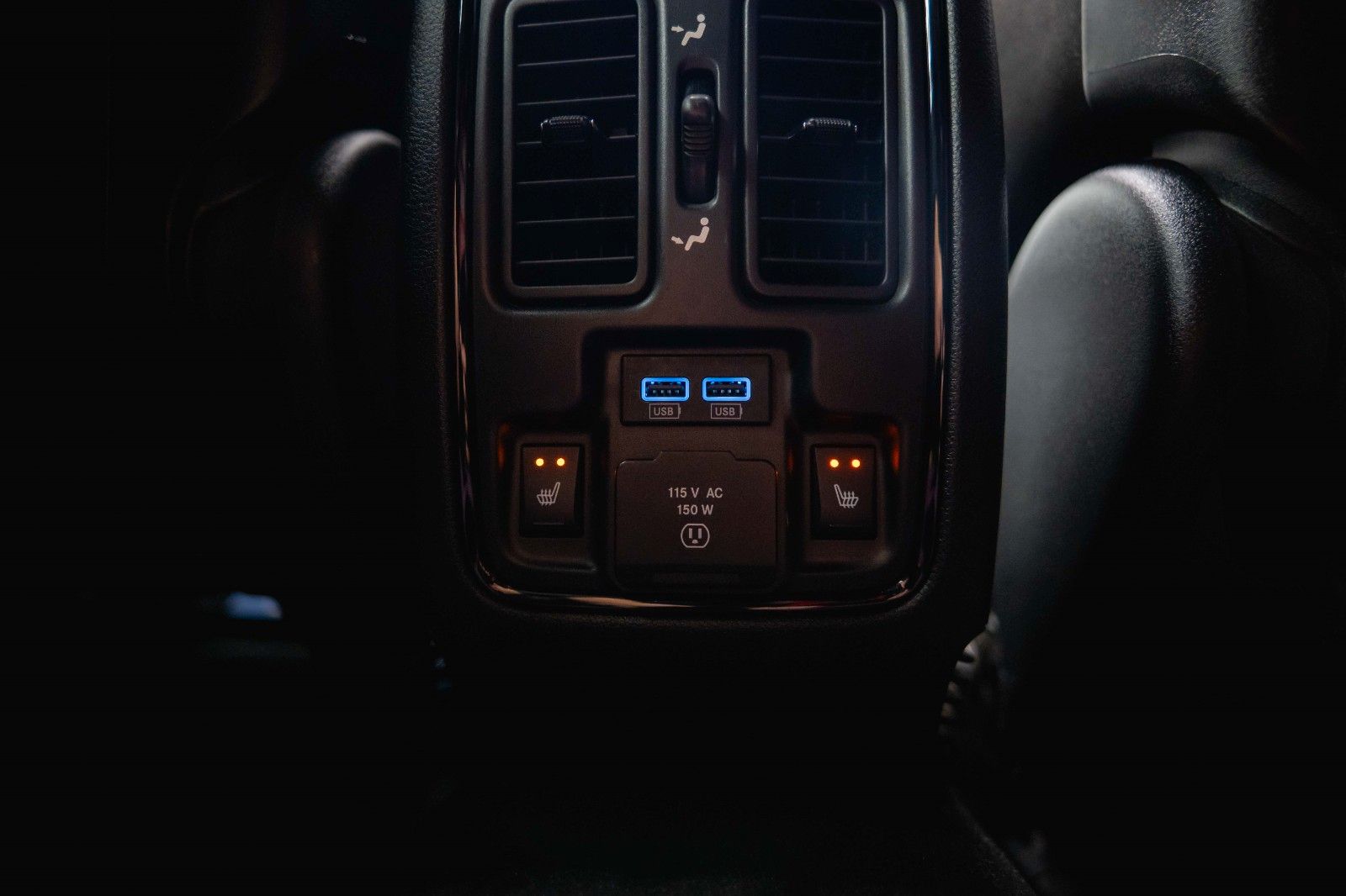 Fahrzeugabbildung Dodge Durango 5.7 V8 R/T 4x4 Night-Paket Modell 22 LED