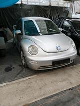 Volkswagen VW Beetle 9c in Silber - gebrauchte VW Beetle aus dem Jahr 2001