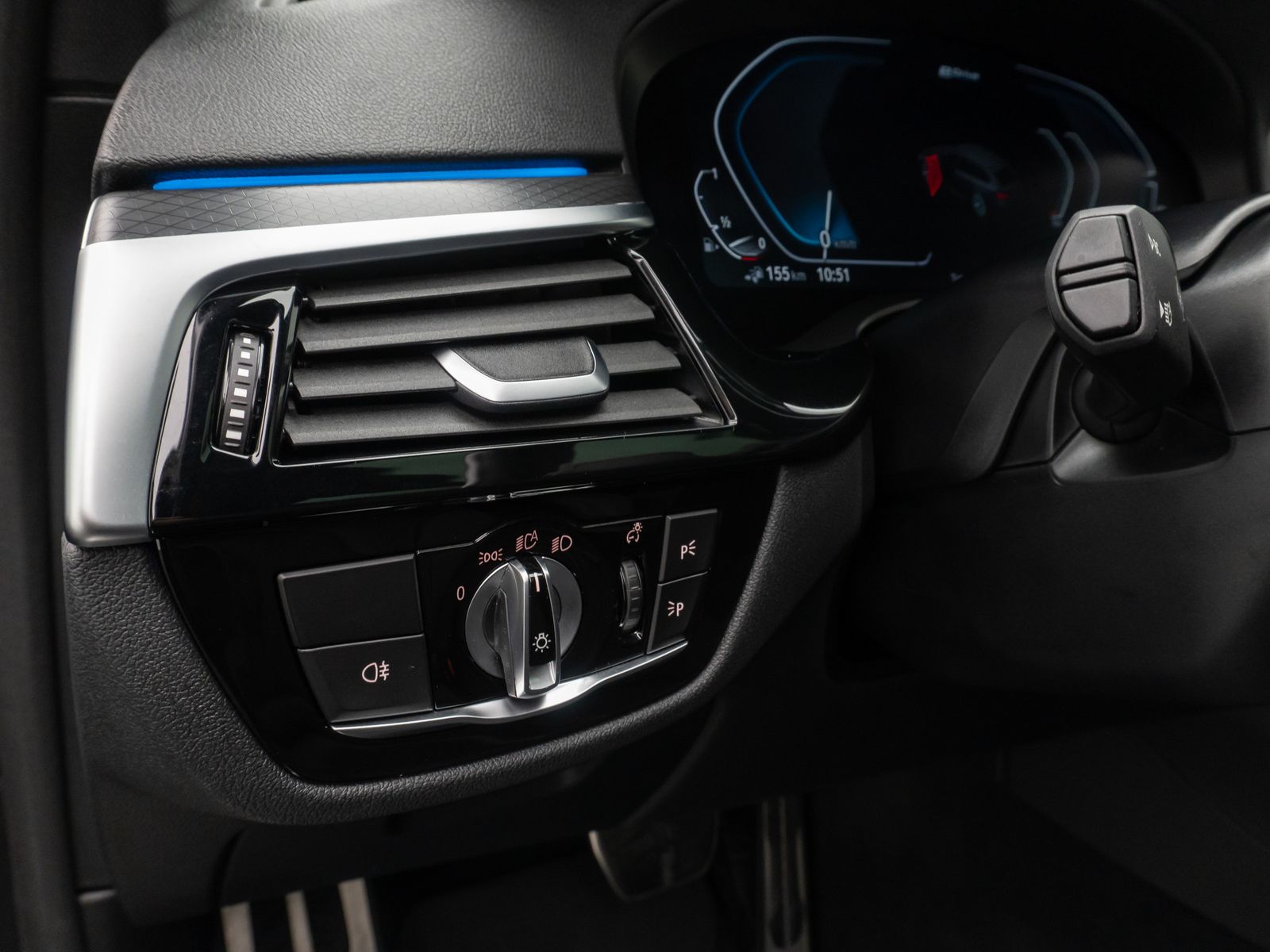 Fahrzeugabbildung BMW 520e M Sport DAB Kamera Alarm Leder Panorama 18"