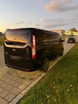Ford Tourneo Custom - gebrauchte Ford Tourneo Custom aus dem Jahr 2021