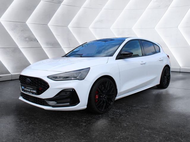 Ford Focus ST X