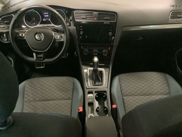 Golf Variant IQ.Drive 1,6 TDI 85 kW DSG  LED, AC