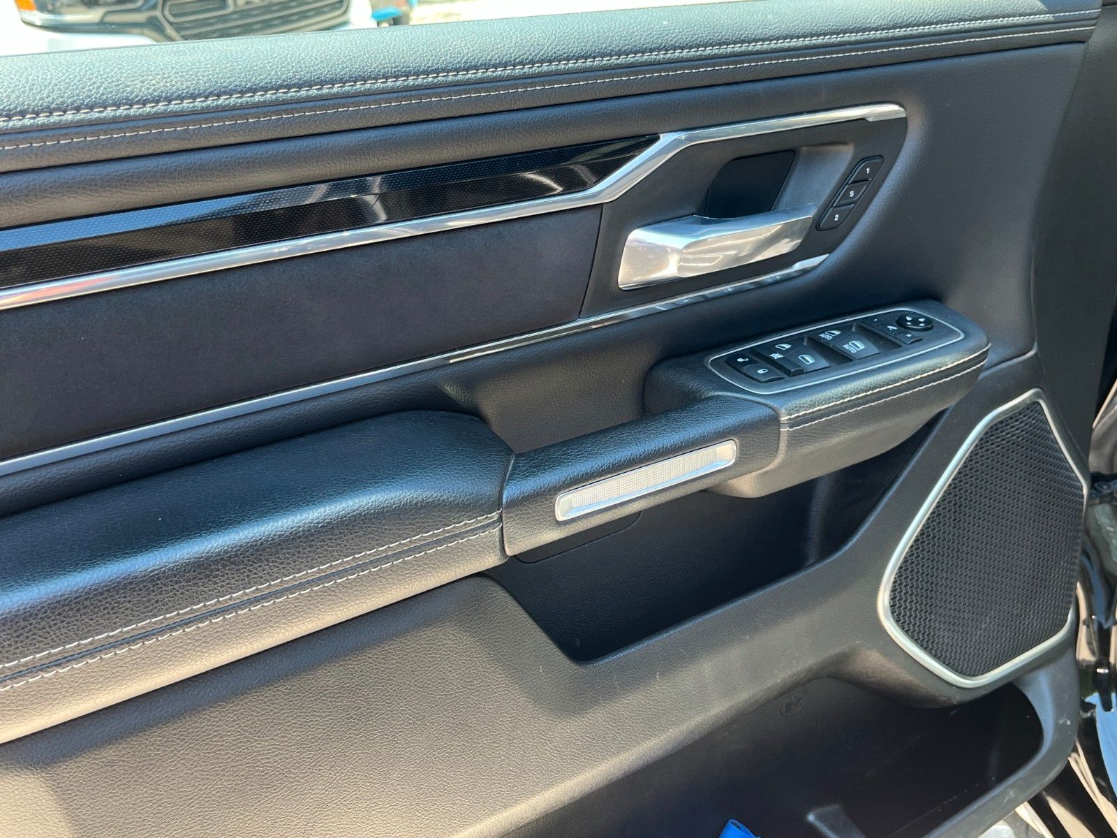 Fahrzeugabbildung Dodge RAM 1500 Laramie Sport *LPG*AHK*Navi*