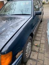 Mercedes-Benz Mercedes S124 300D - Mercedes-Benz 300 in Essen