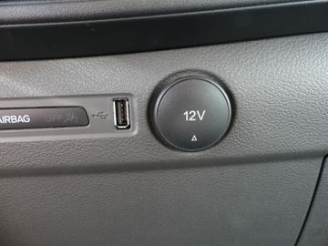 Fahrzeugabbildung Ford Transit Custom/Tourneo Custom Kombi 320 L2 Trend