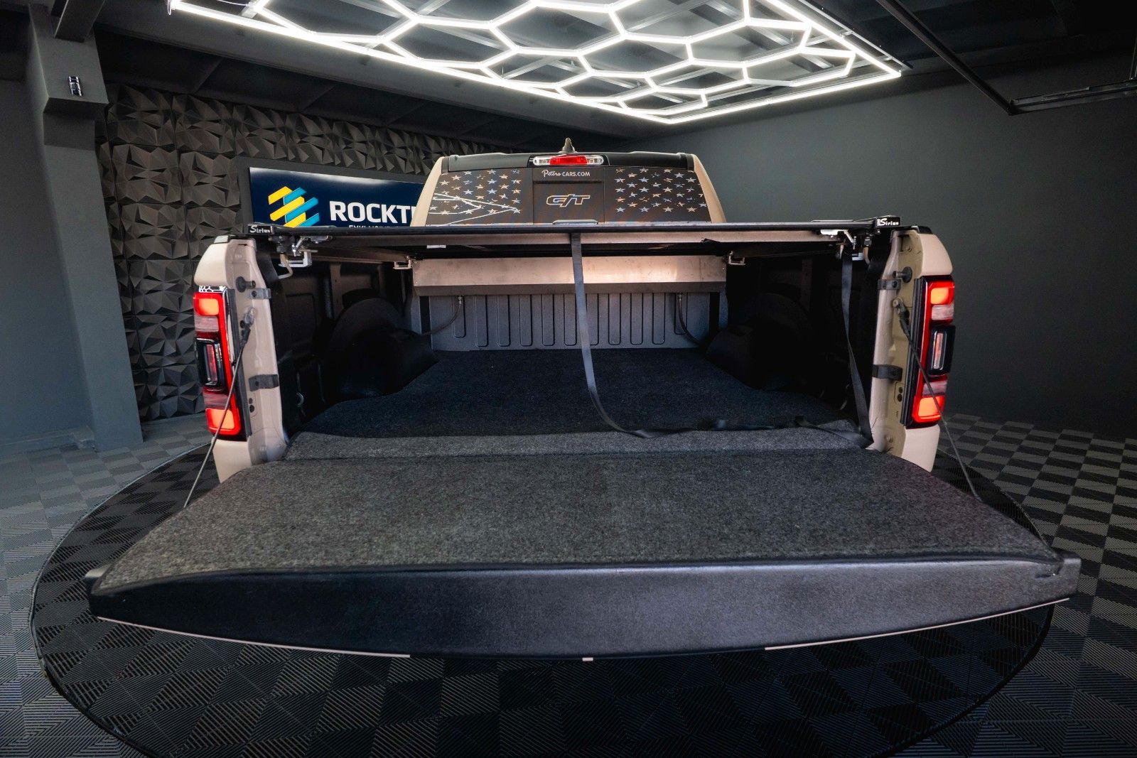 Fahrzeugabbildung Dodge RAM 5.7 V8 HEMI 4x4 NIGHT GT SPORT Offroad 19%