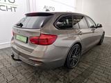 BMW 330 i xDrive Tour. Sport Line, 19 Zoll, AHK  - BMW 330: Sport 330i