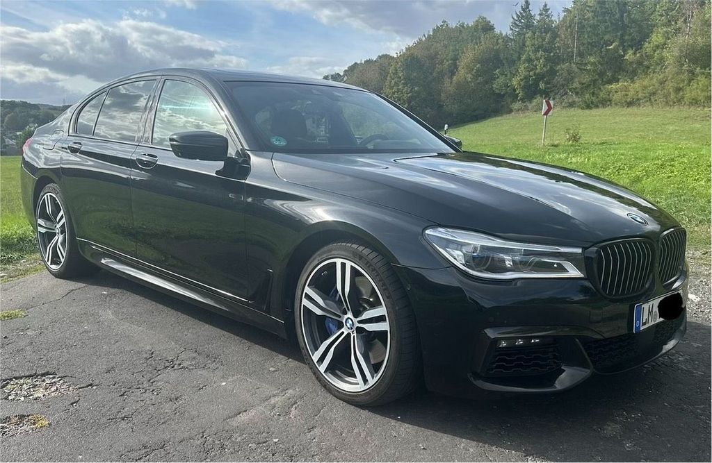 Image of BMW 750