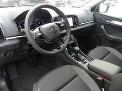 Fahrzeugabbildung Skoda Karoq 2.0l TDI DSG 4x4 Tour *LED*NAV*pACC*SITZHZ