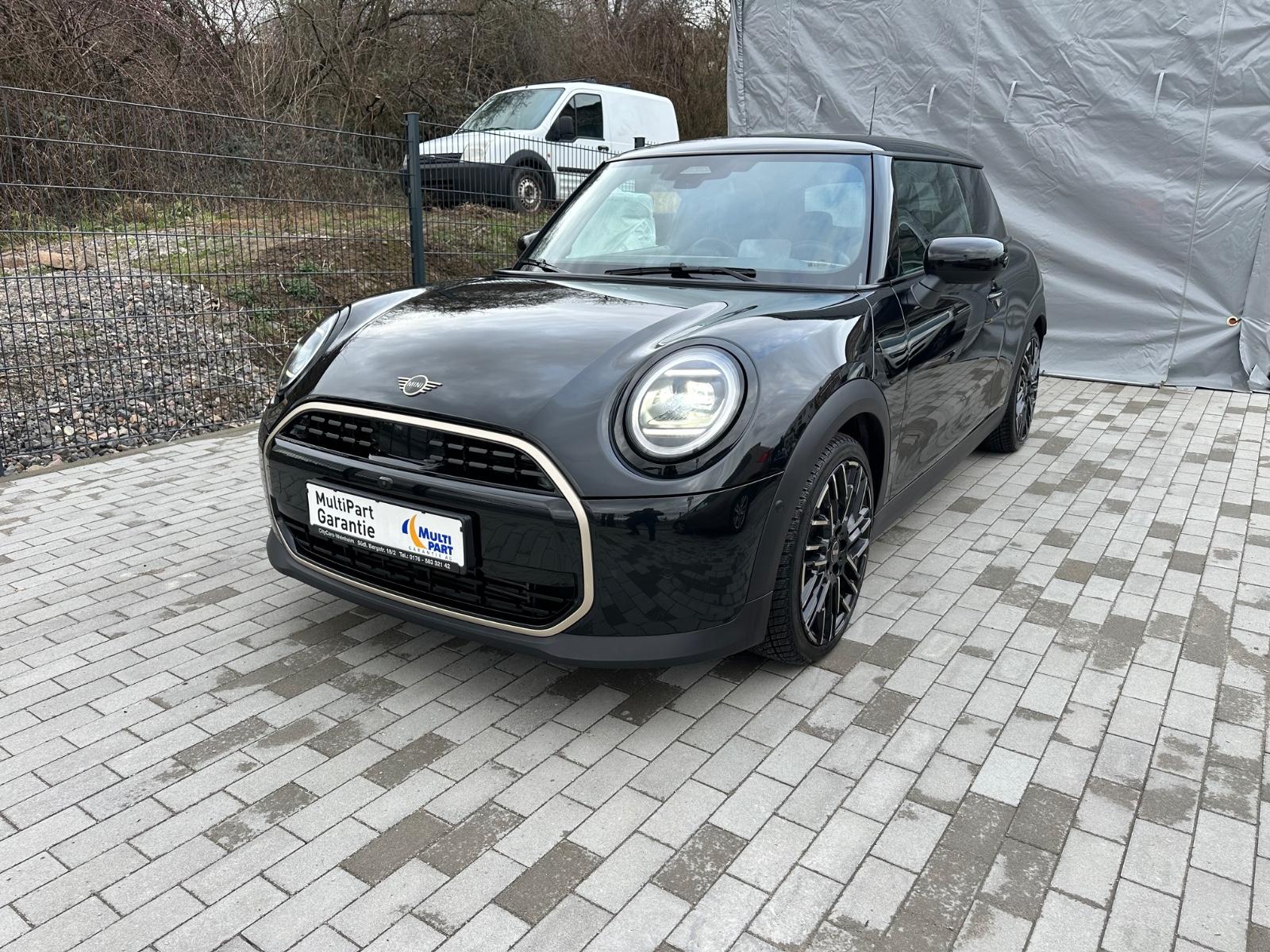 MINI Cooper C Favoured Trim Aut./HUD/Navi