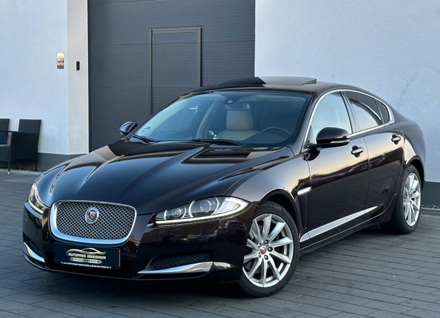 Jaguar XF 2.2 Diesel*AUTOMATIK*NAVI*LEDER*XENON*KAMERA*