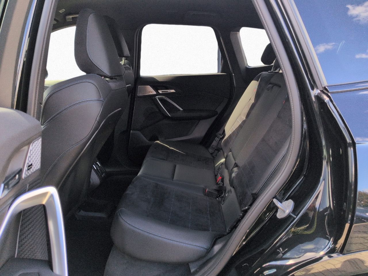 BMW iX1 - Bild 14