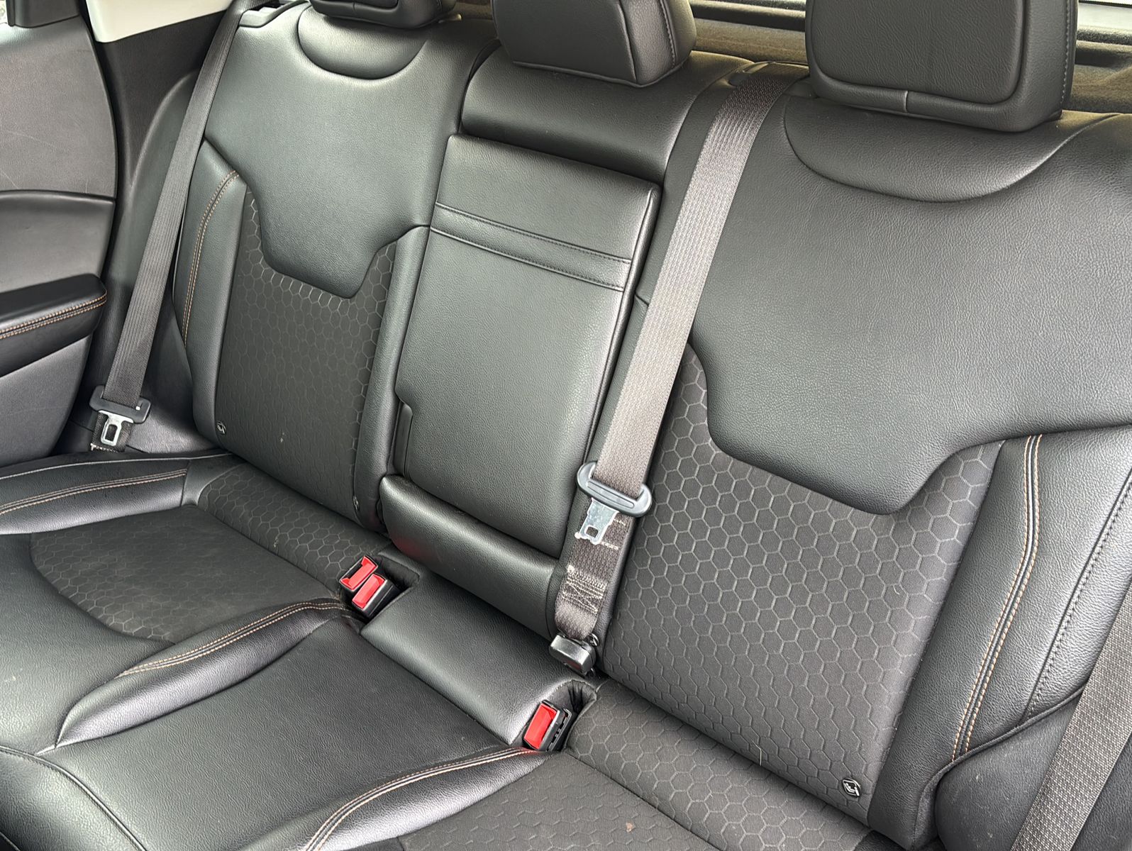 Fahrzeugabbildung Jeep Compass Limited FWD