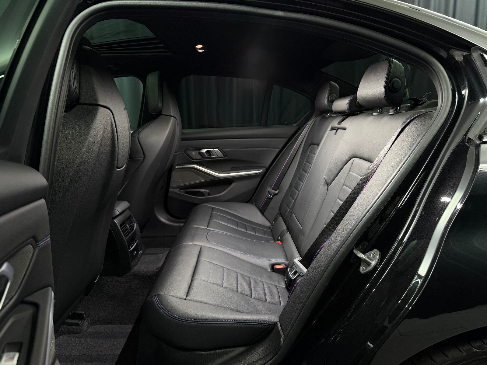 Fahrzeugabbildung BMW M340i Limousine xDrive |M-SITZE|H/K|PANO