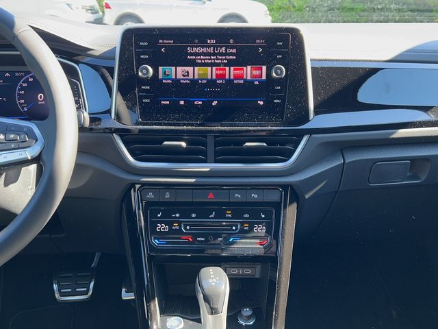 T-Roc R-Line 1.5 l TSI DSG FACEL. LED MATRIX-LED