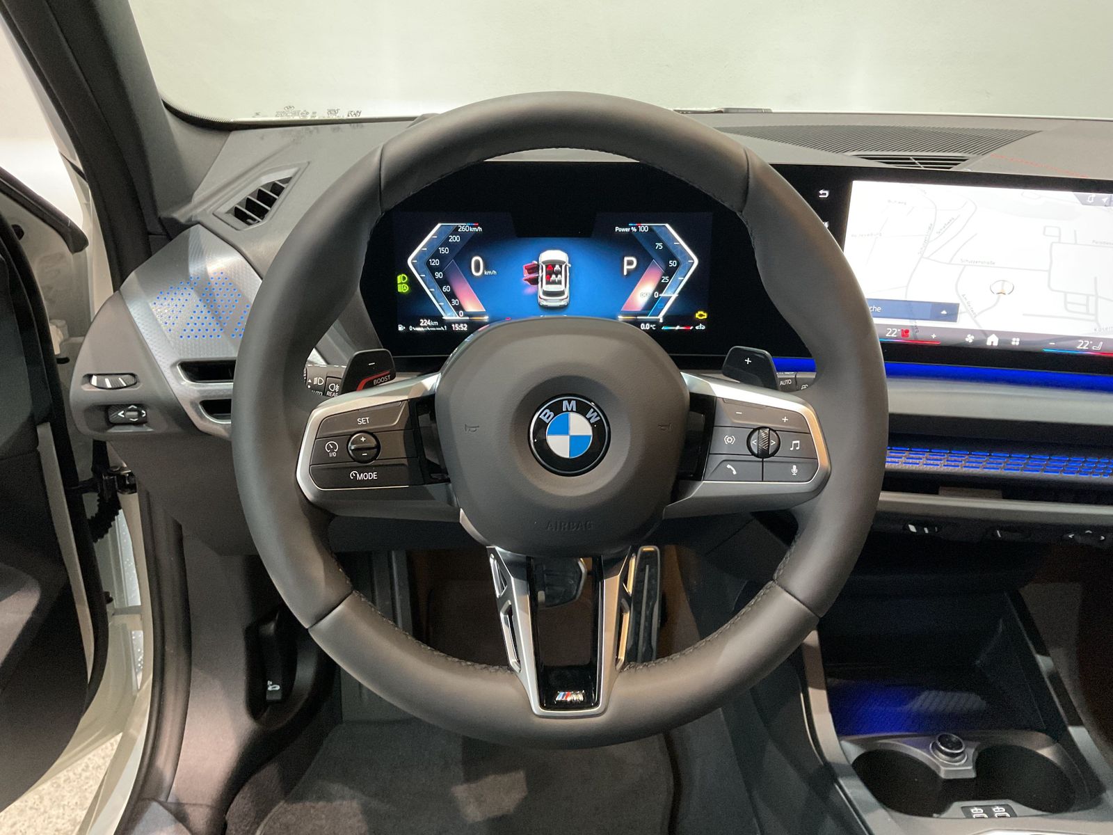 Fahrzeugabbildung BMW 120 Komfortzugang, AHK, 19" M LMR M Sportpaket