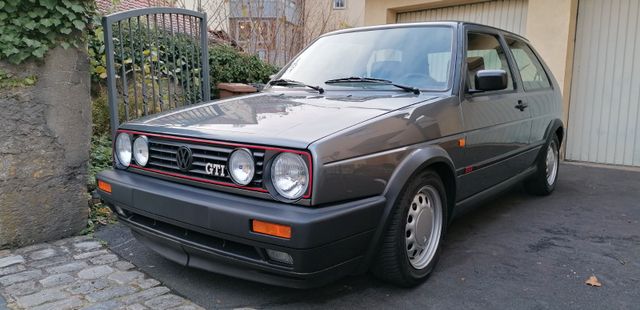 Volkswagen Golf II GTI 8V TÜV/H-Kennzeichen/Zahnriemen Neu