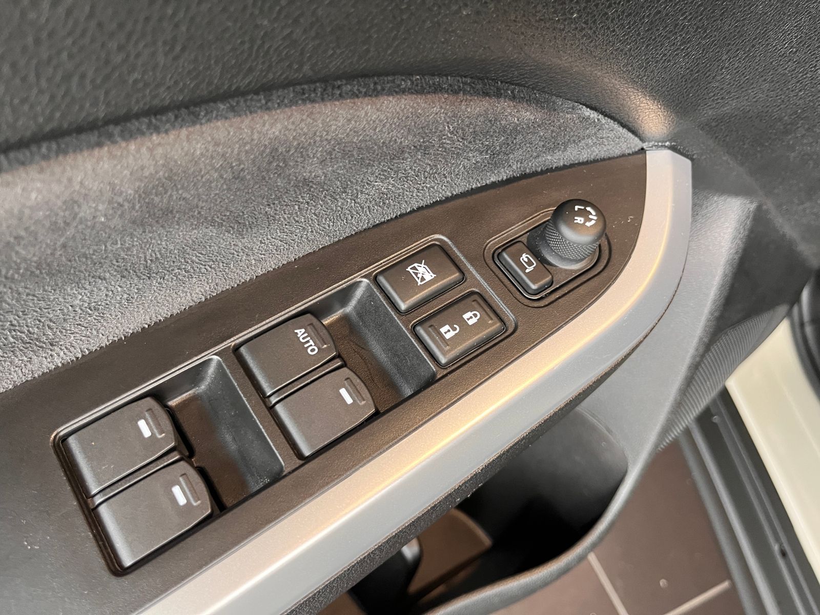 Fahrzeugabbildung Suzuki Vitara 1.4 S 4x4 KLIMA LED NAVI ALU