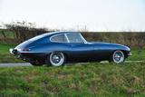 Jaguar E-Type - blaue Jaguar E-Type