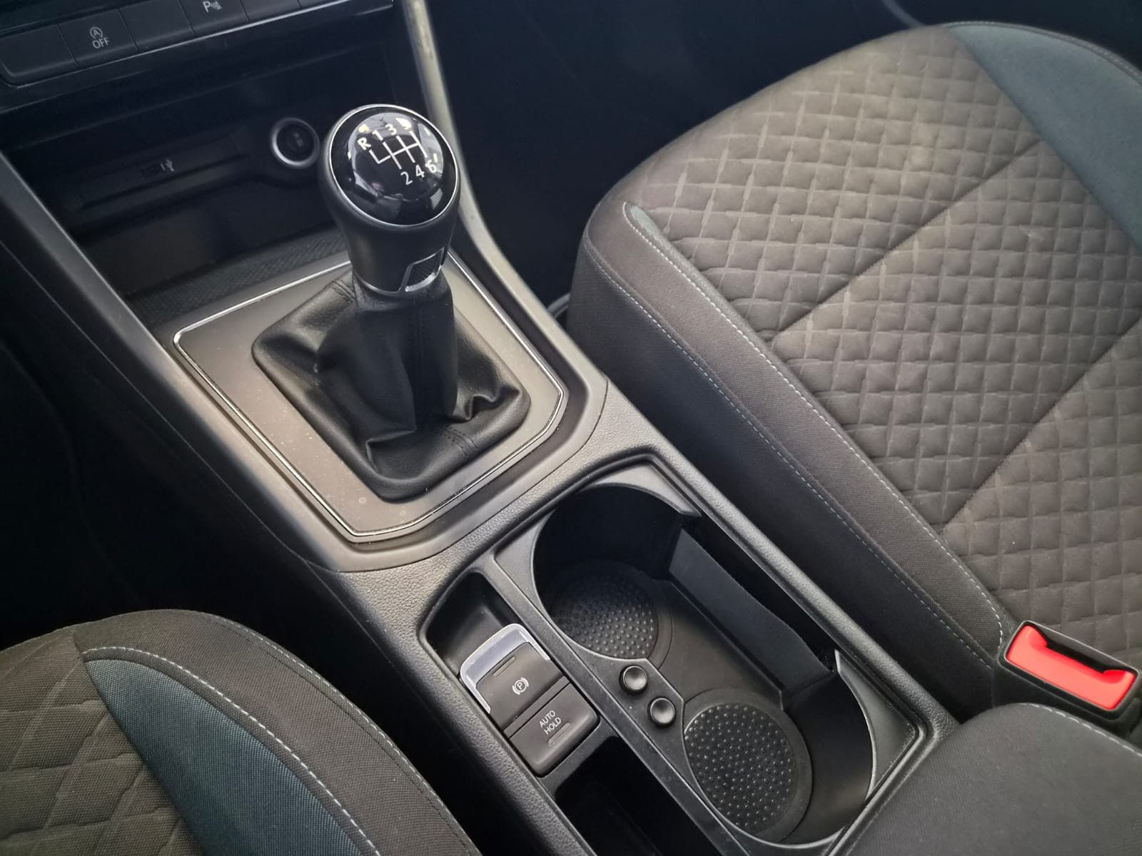 Fahrzeugabbildung Volkswagen Touran IQ.DRIVE / 1. HAND / MWST