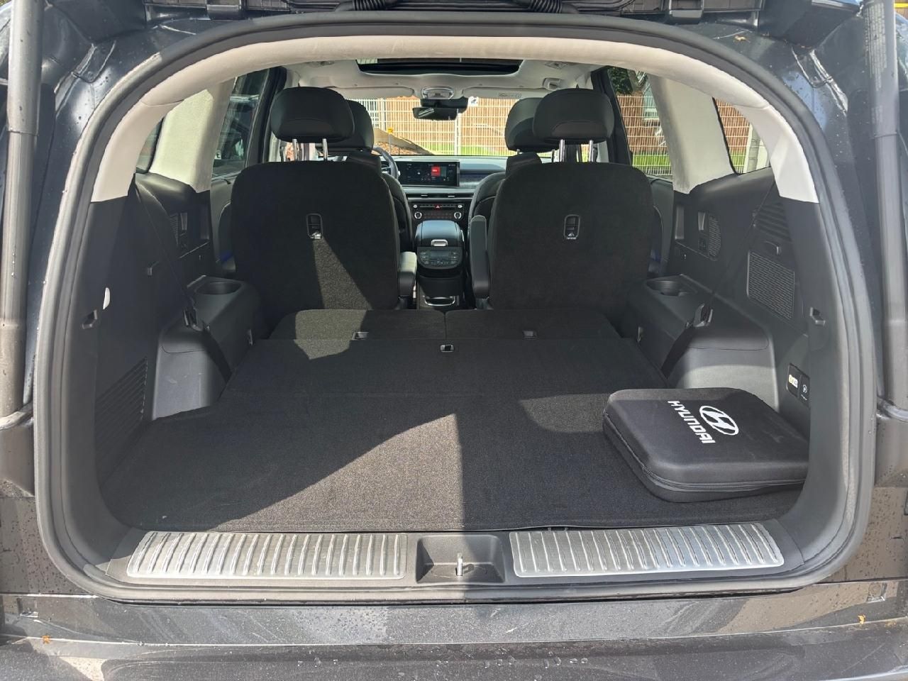 Fahrzeugabbildung Hyundai IONIQ 9 UNIQ 4WD