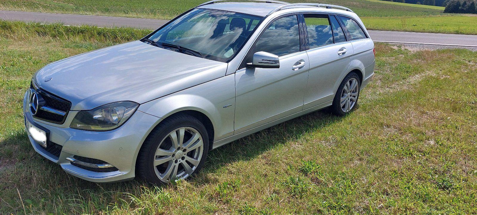 Mercedes-Benz C180 2011 — photo 5