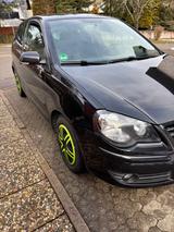 Volkswagen Polo 1.4 Sportline Sportline - Volkswagen Polo Sportline mit Benzin-Antrieb