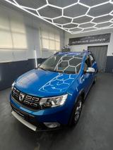 Dacia Logan MCV II Kombi Stepway NAVI PDC KAMERA MFL - Dacia Logan in Düsseldorf