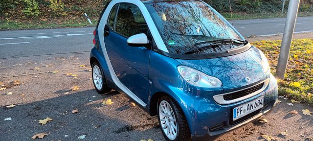 Smart ForTwo coupé 1.0 52kW mhd TÜV wird neu gemacht!!