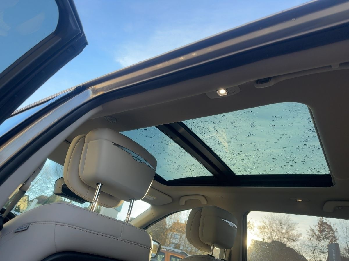 Fahrzeugabbildung Renault Koleos INITIALE PARIS dCi 190 4WD ACC Panodach