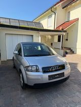 Audi A2 1.6 FSI - Sehr gepflegt - Scheckh.,Klima,Pano - Audi A2 aus 2002