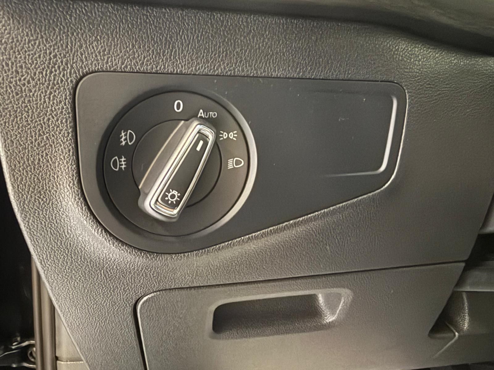 Fahrzeugabbildung SEAT Tarraco Xcellence/ PANORAMA/LEDER/AHK