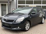 Toyota Verso Travel 1.8 * Automatik * Kamera * Navi * - Toyota Verso mit Benzin-Antrieb: Kleinbus, Automatik, 1.8