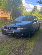 Seat Leon 1,6 16V Magma Magma - Seat Leon: Magma