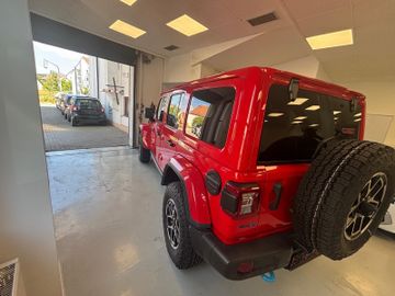 Jeep Wrangler - 4
